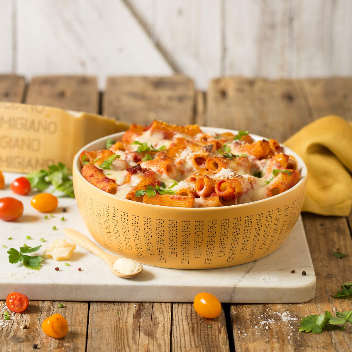 Spaghetti Bowl and Oven Pan